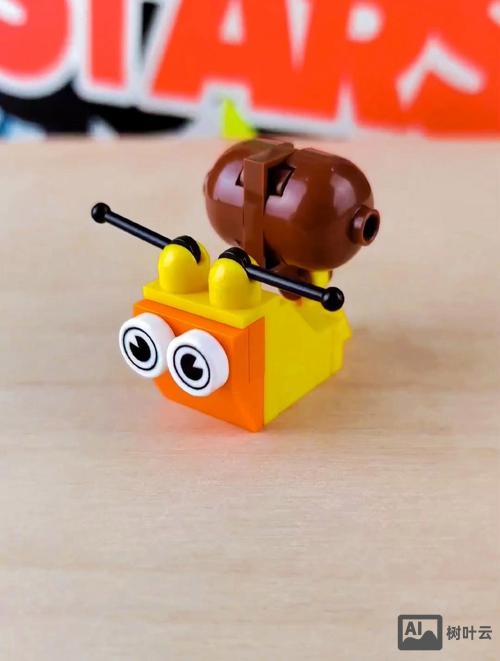 乐高积木搭建小颗粒蜗牛