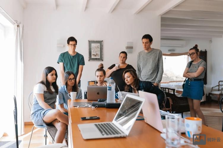 做网站框架搭建的人