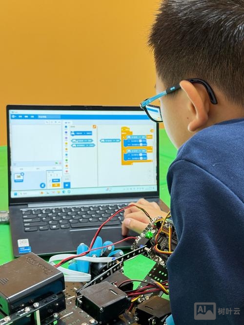 机器人网站搭建