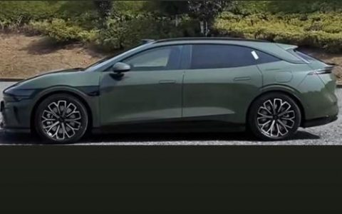 ps如何把汽车调出视觉冲击感，汽车调视觉冲击感，PS有哪些关键技巧？