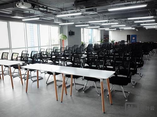 周伯通招聘网怎么没了