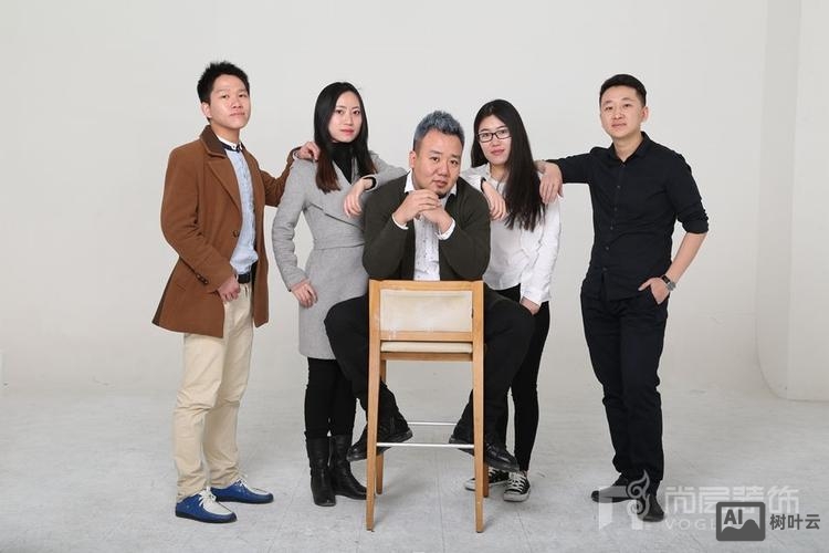 设计师的团队展示如何