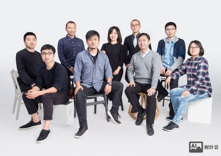 设计师的团队展示如何