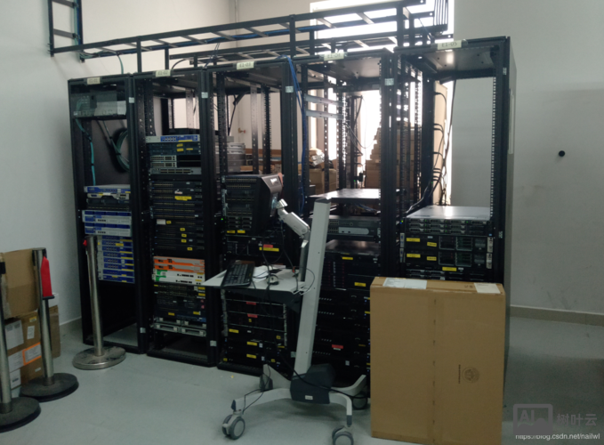 如何手动重启机房服务器