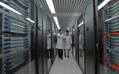 服务器托管如何选？关键步骤有哪些？