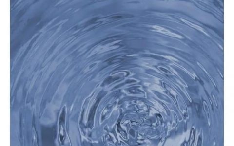 PS如何合成逼真水效果？关键步骤有哪些？