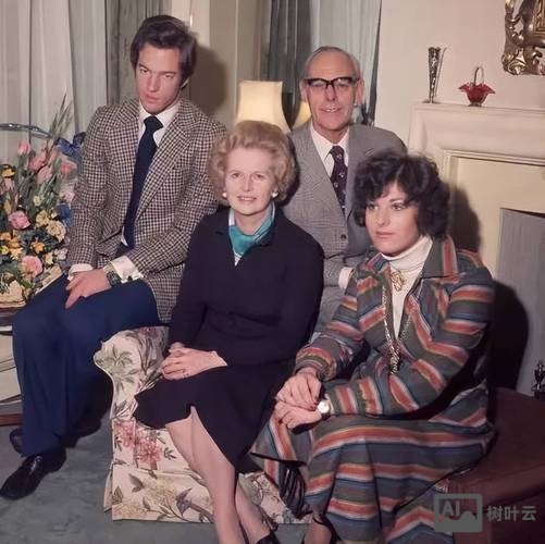 撒切尔夫人如何做国王